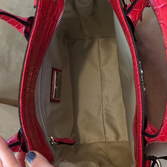 ❤️ Valentino by Mario Valentino Charmont Poppy Red Croc Leather Tote RARE - Picture 9 of 15